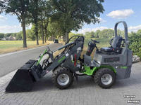 Chargeuse sur pneus WCM L1460 mini shovel perkins