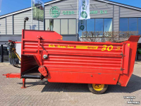 Distributeur de fourrage en bloc Schuitemaker Amigo 30S