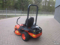 Tracteur Tondeuse Autoporté Kubota KUBOTA Z1-421 | 107 CM MAAIDEK