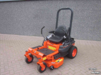 Tracteur Tondeuse Autoporté Kubota KUBOTA Z1-421 | 107 CM MAAIDEK