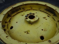 Roues, Pneus, Jantes, Barillets Jumelage  Te koop Banden kijk onze site