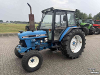 Tracteur Ford 4830 16-speed dual power