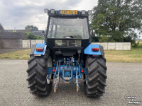 Tracteur Ford 4830 16-speed dual power