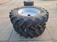 Roues, Pneus, Jantes, Barillets Jumelage BKT 460/85R38 en 380/85R28 BKT Agrimax