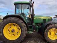 Tracteur John Deere 7710