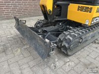 Pelles sur pneus JCB Minigraver 19 C-1