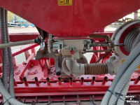 Semoir Combination Kverneland Pneumatic DE-S Zaaicombinatie  Met Lely Rotorkopeg