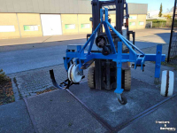 Arracheuse des mottes Robot zij schudlichter  / zij rooier