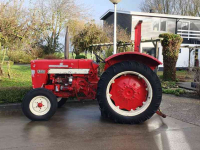 Tracteur International 523