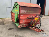 Distributeur de fourrage en bloc Strautmann UBVW