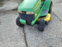Tracteur Tondeuse Autoporté John Deere zitmaaier LT 133