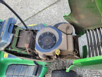 Tracteur Tondeuse Autoporté John Deere zitmaaier LT 133