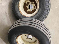 Roues, Pneus, Jantes, Barillets Jumelage International set brede voorbanden 2wd, op velg, 11.5/80-15.3