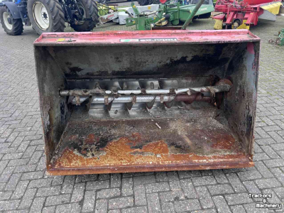 Bac distributeur Holaras voerdoseer container