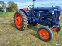 Tracteur Fordson P6