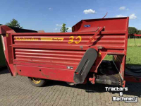 Distributeur de fourrage en bloc Schuitemaker Amigo 30 blokkenwagen