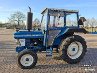 Tracteur Ford 3910