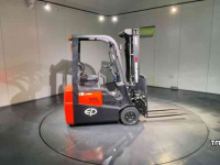 Chariot élévateur EP Equipment CPD18TVL