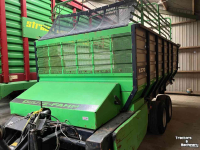 Autochargeuse Deutz-Fahr K570