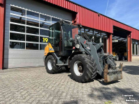 Chargeuse sur pneus Giant G3500