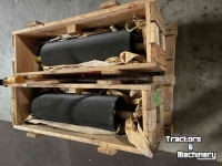 Autres matériel de récolte et accessoires John Deere cracker rolls 8000 series wide body !!