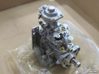 Pelles sur pneus New Holland Brandstofpomp MH  O&K Parts nr:504028507