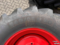 Roues, Pneus, Jantes, Barillets Jumelage Michelin 650/65R42 en 540/65R30 op FENDT velgen