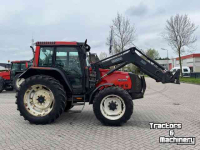 Tracteur Valtra 6650 Hitech voorlader, vloeistokoppeling