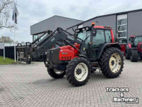 Tracteur Valtra 6650 Hitech voorlader, vloeistokoppeling