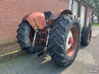 Tracteurs anciens International 1246