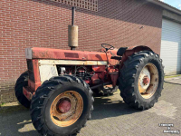 Tracteurs anciens International 1246