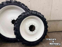 Roues, Pneus, Jantes, Barillets Jumelage BKT 270/95 R54 + 270/95 R38 op velg 1.80m spoor