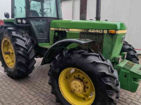 Tracteur John Deere 4240 S