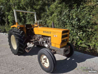 Tracteur Renault 551
