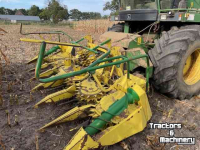 Ensileuse automotrice John Deere 6810