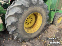 Ensileuse automotrice John Deere 6810