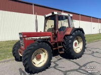 Tracteur International 955XL