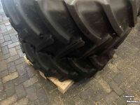 Roues, Pneus, Jantes, Barillets Jumelage Continental 540/65R28 op Fendt velg