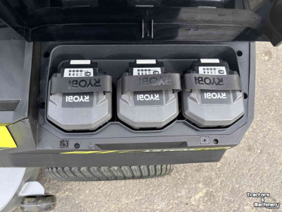 Tracteur Tondeuse Autoporté  Ryobi RY72 ZTRX137