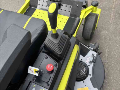Tracteur Tondeuse Autoporté  Ryobi RY72 ZTRX137