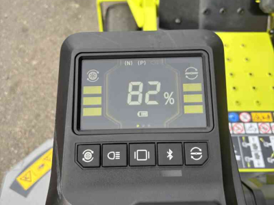 Tracteur Tondeuse Autoporté  Ryobi RY72 ZTRX137