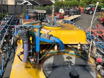 Pulvérisateur automotrice Delvano Hydro Trac STN