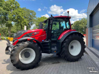 Tracteur Valtra T215 Active