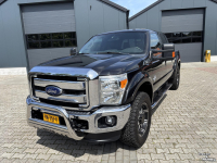 Pick up Ford Lariat, Crew-Cab, Grijs kenteken.