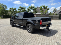 Pick up Ford Lariat, Crew-Cab, Grijs kenteken.