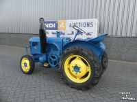 Tracteur Lanz-Bulldog D2402