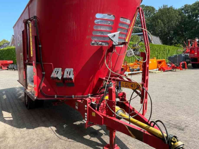 Mélangeuse BVL V-Mix 24-2S Voermengwagen voermachines
