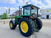 Tracteur John Deere 4050 4WD