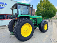 Tracteur John Deere 4050 4WD
