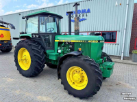 Tracteur John Deere 4050 4WD